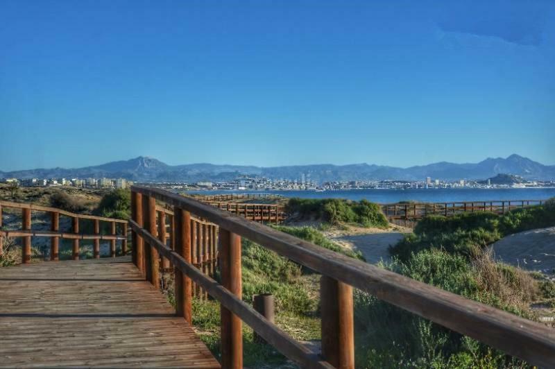 Apartamento Con Terraza 50M2，500M A La Playa Apartment Arenales del Sol Exterior foto